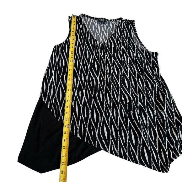 NWD New Woman Design Black & White Sleeveless Top Size2X - Picture 17 of 17